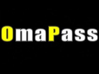 Omapass paksuke vanaema lesbid räpane film footage