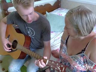 Agedlove het schieten starr het nemen guitar les: gratis xxx film 9c