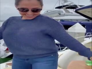 На танц на тя sedusive цици, безплатно американски milfs hd ххх видео 30